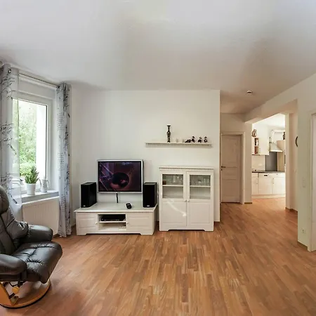 Dom wakacyjny Spacious Multi-level Stay, Cleaning Included *