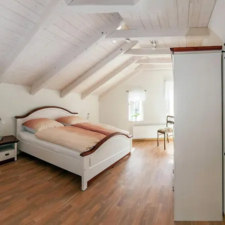 Dom wakacyjny Spacious Multi-level Stay, Cleaning Included