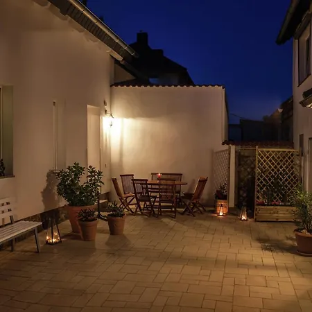 Spacious Multi-level Stay, Cleaning Included Thale