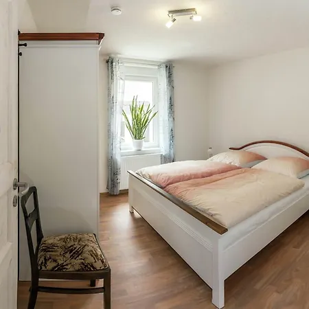 Dom wakacyjny Spacious Multi-level Stay, Cleaning Included *